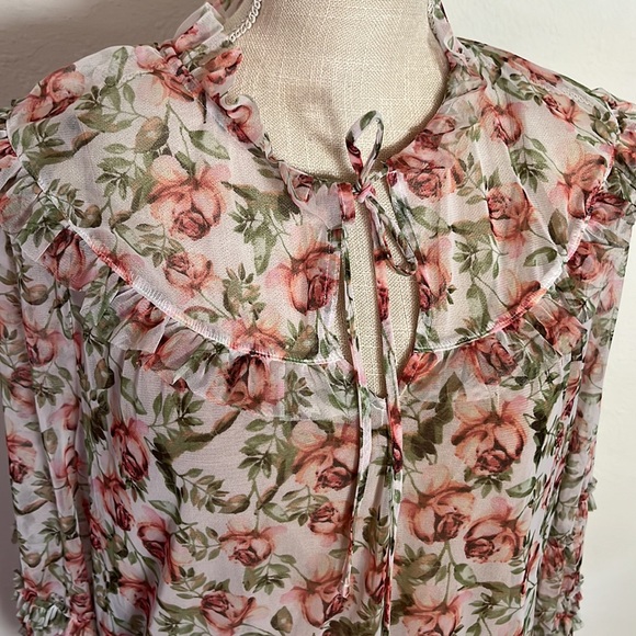 NWT- I.N.C International Concepts Floral Mesh Top/ Size X-Large w/ Tan UnderTank - Picture 2 of 8